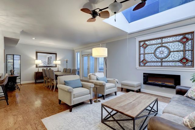 905 Hawthorne Street, Houston, TX 77006