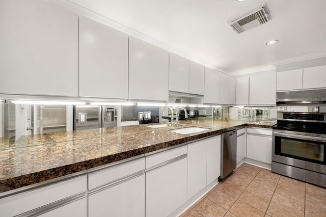 905 Hawthorne Street, Houston, TX 77006