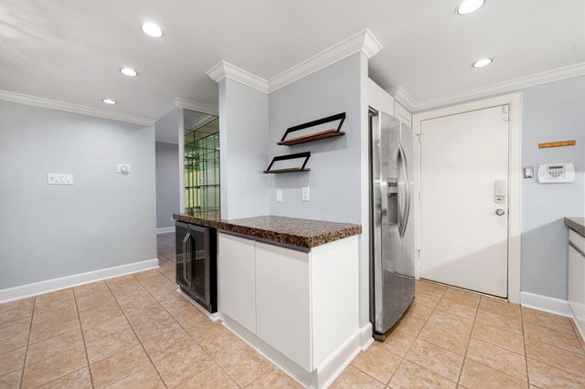 905 Hawthorne Street, Houston, TX 77006