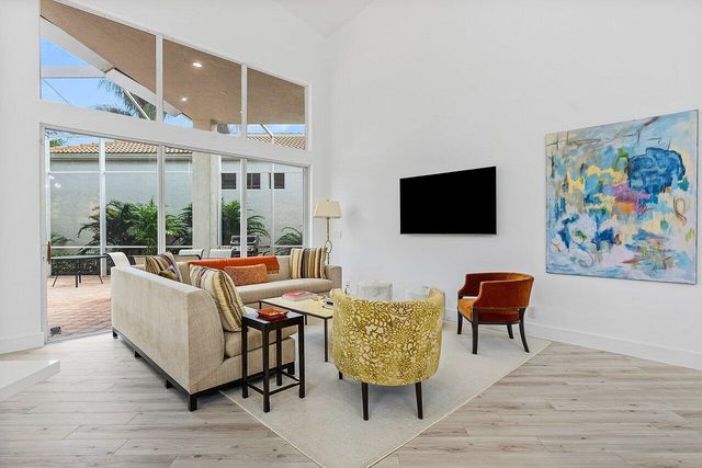 323 Sunset Bay Lane, Palm Beach Gardens, FL 33418
