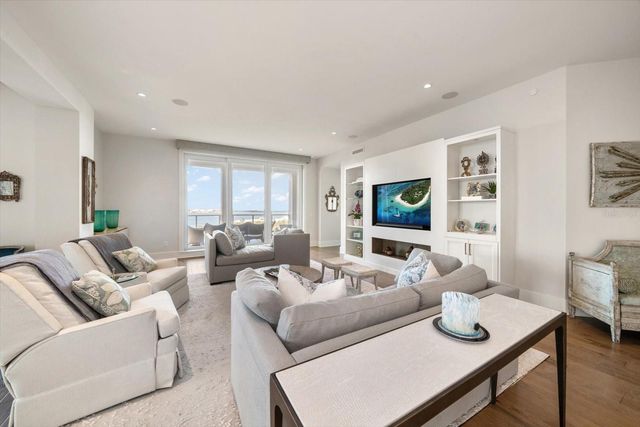 8 PALM TERRACE 605, Belleair, FL 33756