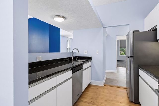 505 Selby Avenue 11, Saint Paul, MN 55102