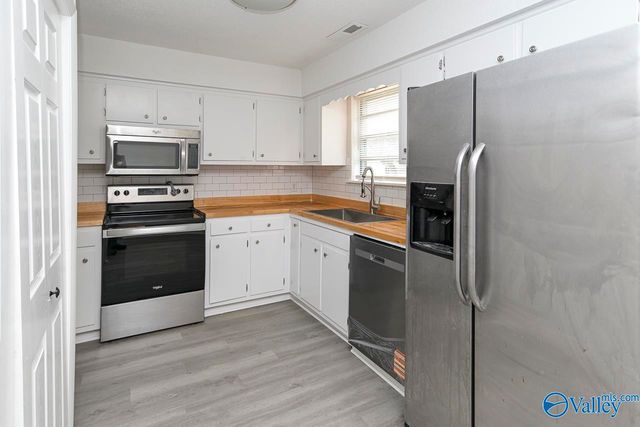 156 Macon Road, Hazel Green, AL 35750