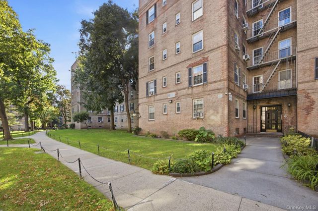 51-34 30th Avenue 4P, Woodside, NY 11377