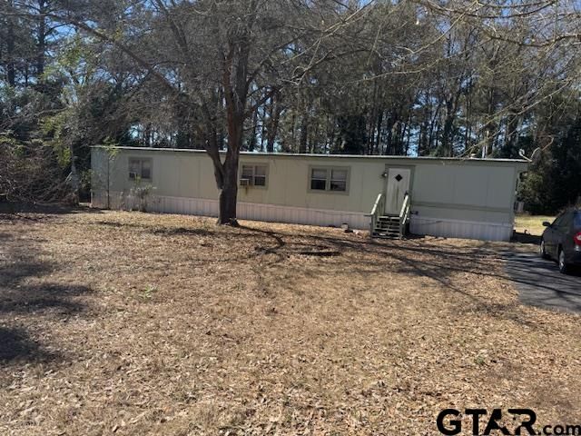 2804 Oak Trail Shores Dr, Chandler, TX 75758