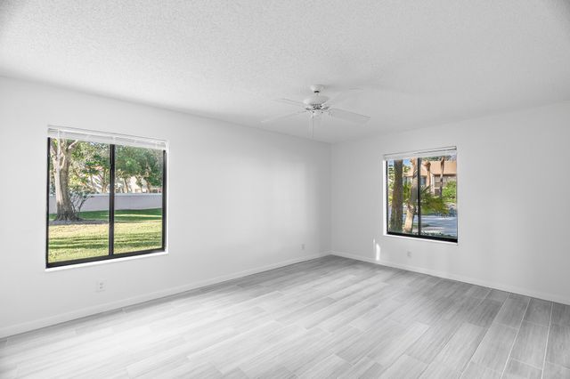 2025 SW Silver Pine Way 120-D1, Palm City, FL 34990