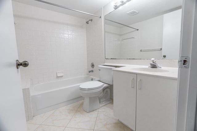 2025 SW Silver Pine Way 120-D1, Palm City, FL 34990