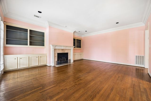 6022 Burgoyne Road, Houston, TX 77057