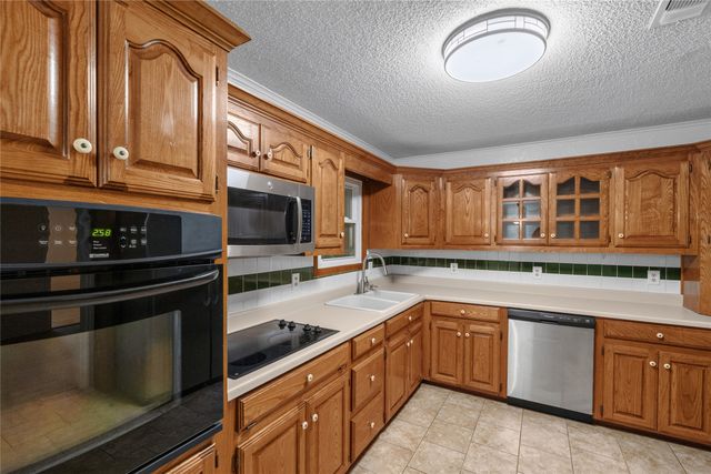 604 Lee Street, Sulphur Springs, TX 75482