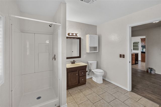 604 Lee Street, Sulphur Springs, TX 75482