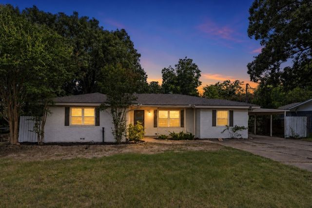 604 Lee Street, Sulphur Springs, TX 75482