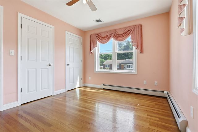 39 Sunflower Rd, Holbrook, MA 02343