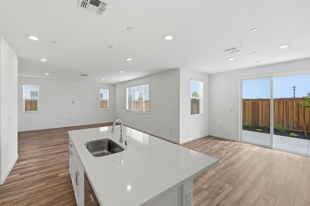 1270 Ribiolo Ln, Mountain House, CA 95391