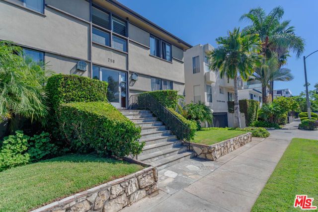 758 N Hudson Avenue 10, Los Angeles, CA 90038