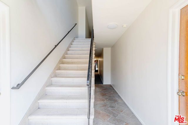 758 N Hudson Avenue 10, Los Angeles, CA 90038