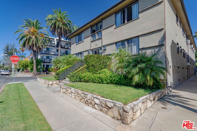 758 N Hudson Avenue 10, Los Angeles, CA 90038