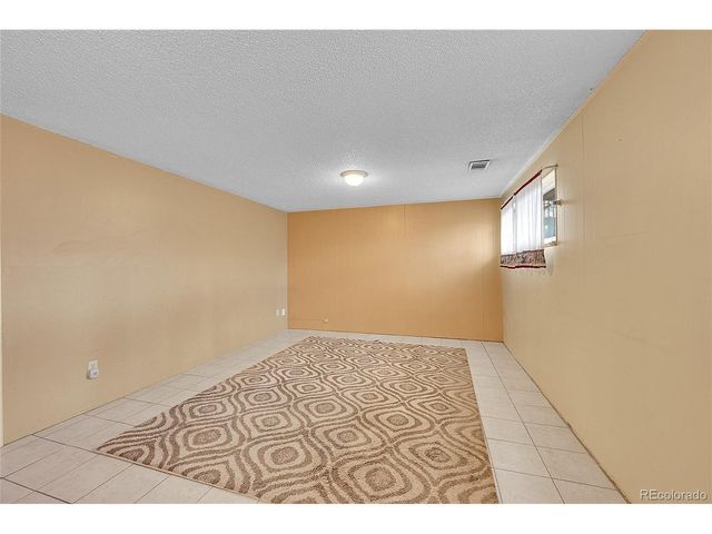 4760 Holland St, Wheat Ridge, CO 80033