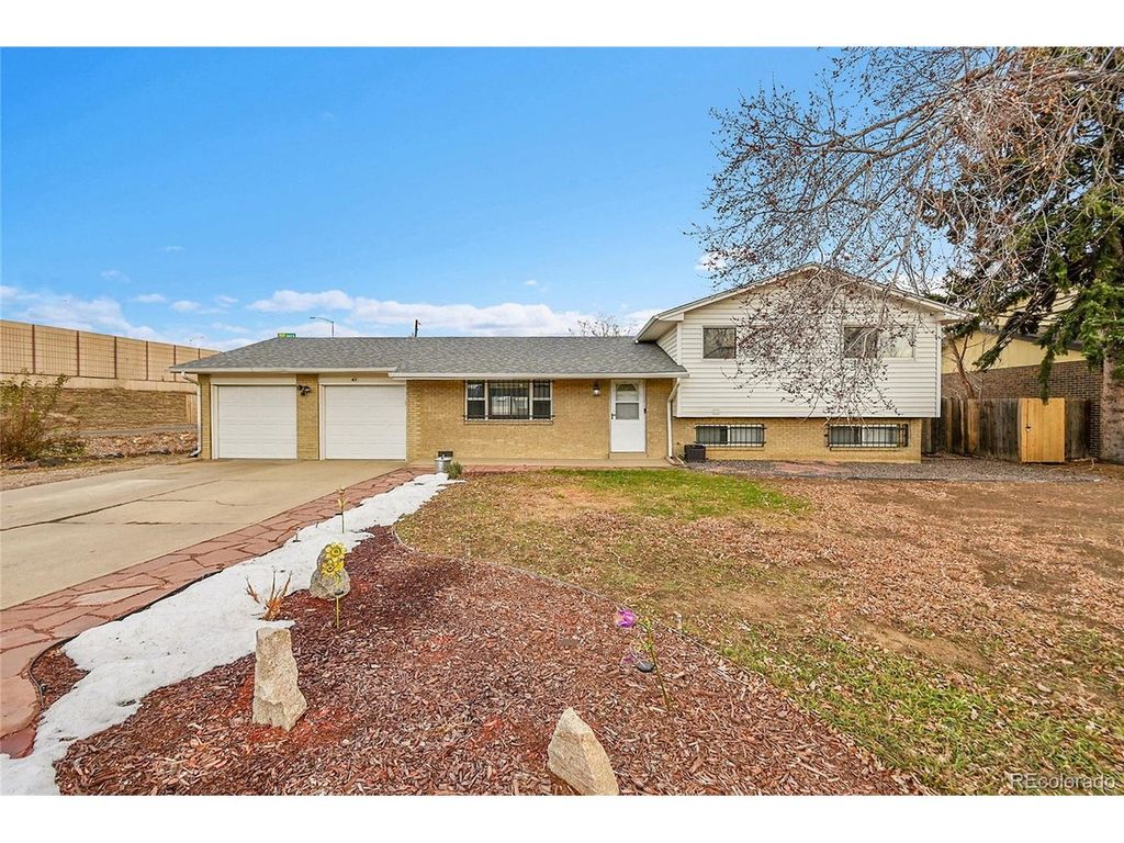 4760 Holland St, Wheat Ridge, CO 80033