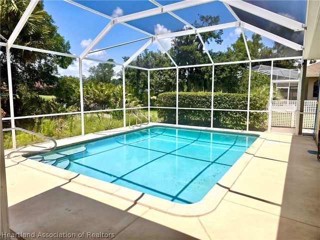 5036 Strafford Oaks Drive, Sebring, FL 33875