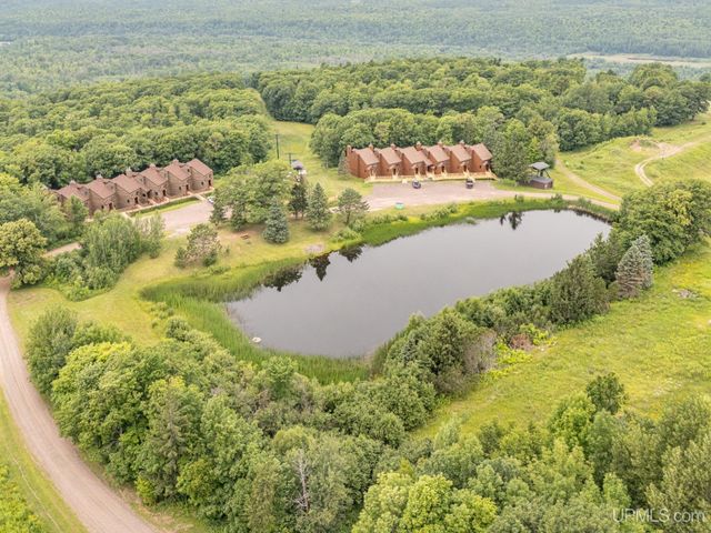 505-2431 Tomahawk Drive, Wakefield, MI 49968