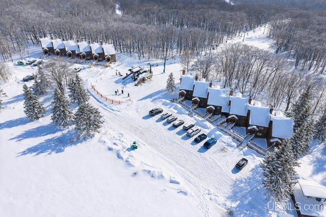 505-2431 Tomahawk Drive, Wakefield, MI 49968