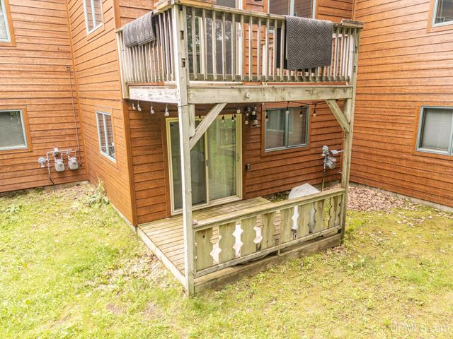 505-2431 Tomahawk Drive, Wakefield, MI 49968