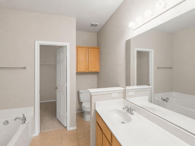 9201 Brodie LN 403, Austin, TX 78748