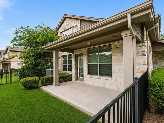 9201 Brodie LN 403, Austin, TX 78748