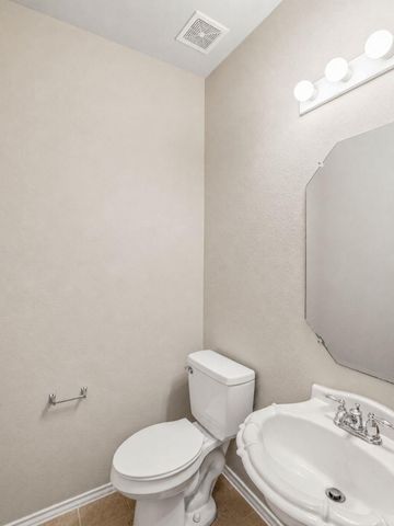 9201 Brodie LN 403, Austin, TX 78748