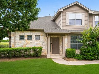 9201 Brodie LN 403, Austin, TX 78748