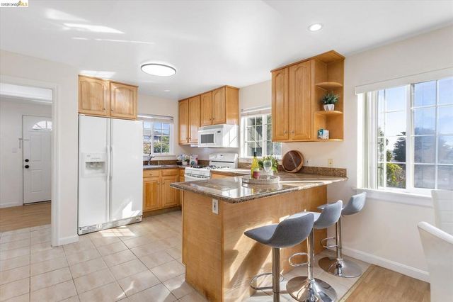 274 Thrift St, San Francisco, CA 94112