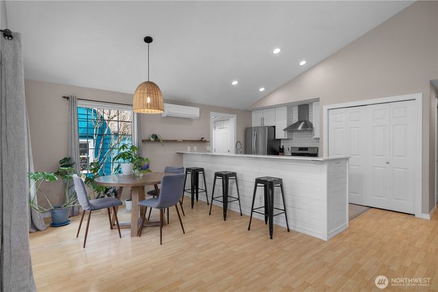 1505 Dickinson Avenue NW, Olympia, WA 98502