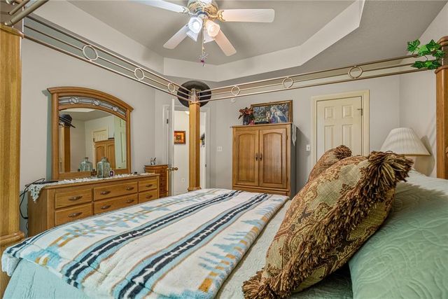 11 NW Sandy Trail Lane, Lawton, OK 73505