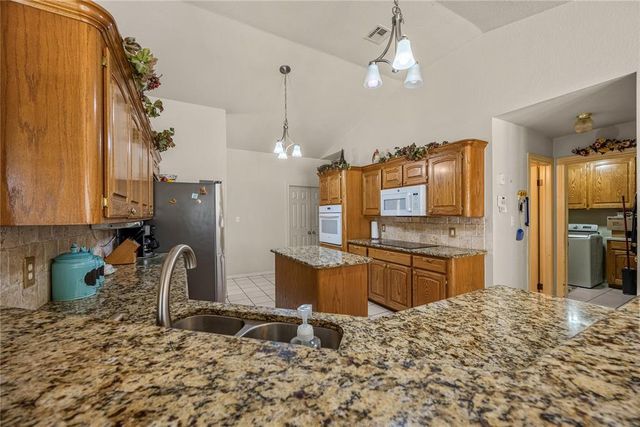 11 NW Sandy Trail Lane, Lawton, OK 73505
