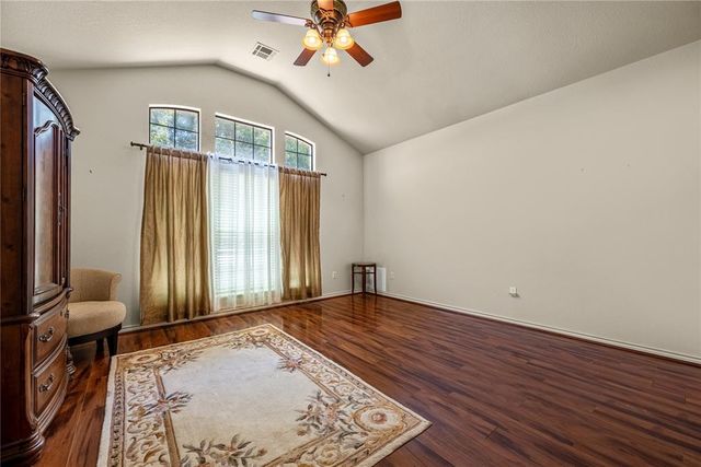 11 NW Sandy Trail Lane, Lawton, OK 73505