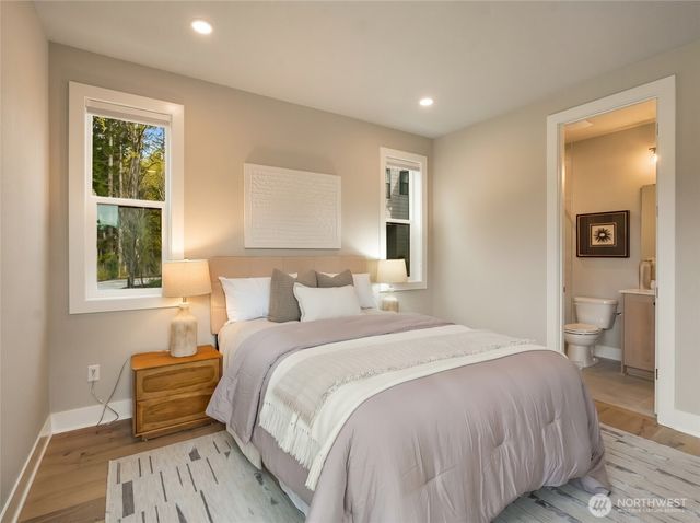 13793 SE 84th Street, Newcastle, WA 98059