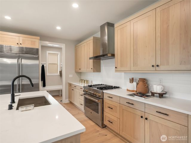 13793 SE 84th Street, Newcastle, WA 98059