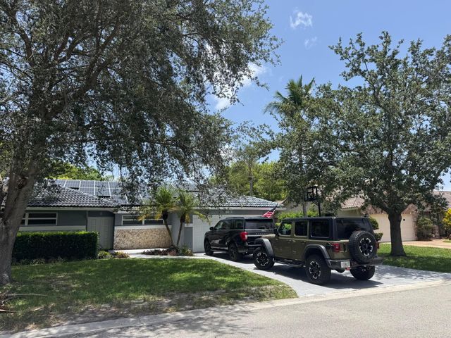 8651 NW 21ST Court, Coral Springs, FL 33071