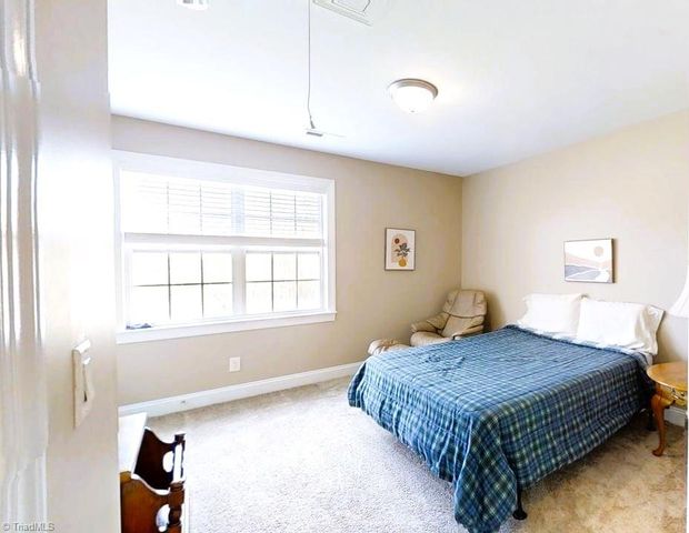 1303 Southlake Court, Lexington, NC 27295