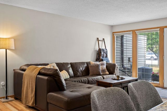 1514 Cottage Drive, Stillwater, MN 55082