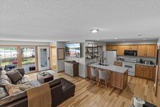 1514 Cottage Drive, Stillwater, MN 55082
