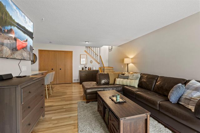 1514 Cottage Drive, Stillwater, MN 55082