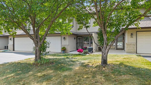 1514 Cottage Drive, Stillwater, MN 55082
