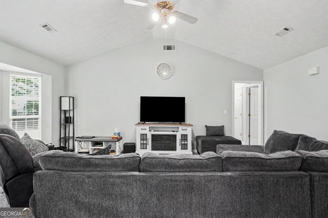 120 Landing Way, Griffin, GA 30223