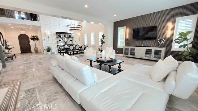 56 Redshift, Irvine, CA 92618