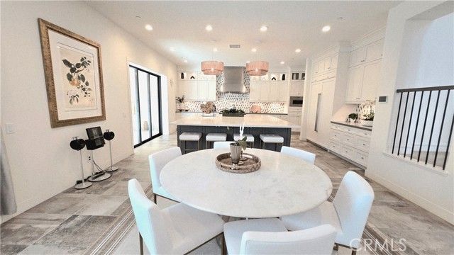 56 Redshift, Irvine, CA 92618