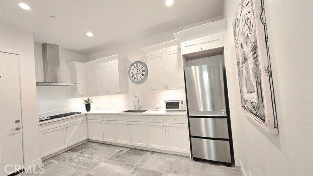 56 Redshift, Irvine, CA 92618