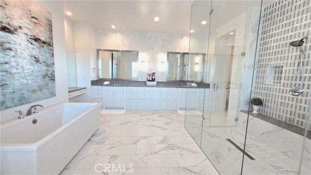 56 Redshift, Irvine, CA 92618