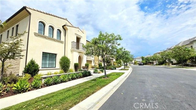 56 Redshift, Irvine, CA 92618