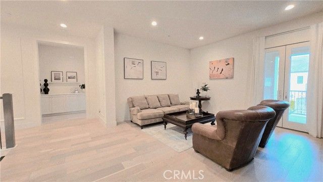 56 Redshift, Irvine, CA 92618